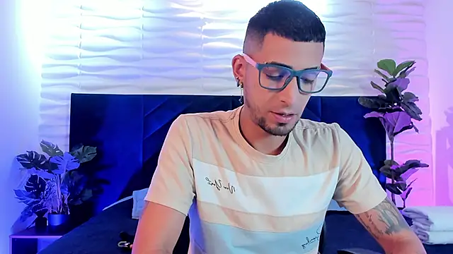 DrakeNeumann online show from 02/09/26, 03:26