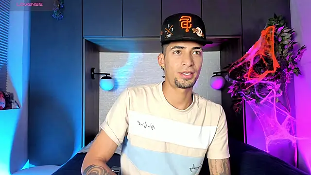 DrakeNeumann online show from 11/06/25, 06:34