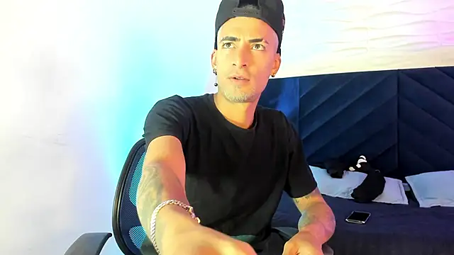 DrakeNeumann online show from 11/10/25, 03:33