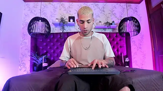 DrakeNeumann online show from 04/06/26, 03:46