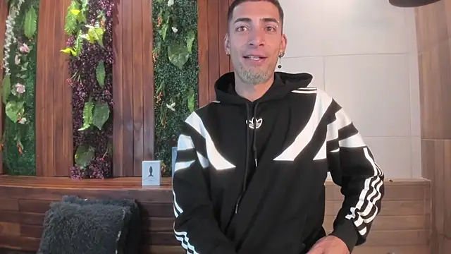 DrakeNeumann online show from 09/26/25, 03:57