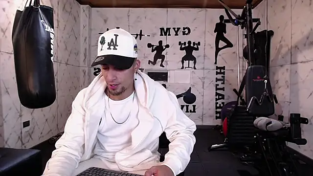 DrakeNeumann online show from 09/09/25, 03:49