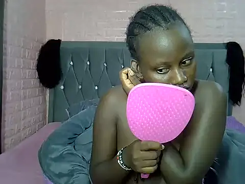 Snapshot of sexybree_ chatting on 06/01/26, 08:41 sexybree online show from 06/01/26, 08:41