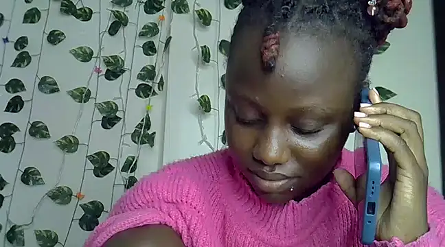 Snapshot of sexybree_ chatting on 02/13/25, 08:13 sexybree online show from 02/13/25, 08:13