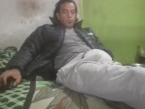 Snapshot of Bangingchick chatting on 02/02/26, 03:16 Bangingchick online show from 02/02/26, 03:16