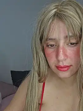 Snapshot of Massa8 chatting on 11/09/25, 08:02 Massa8 online show from 11/09/25, 08:02