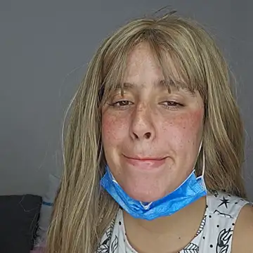 Snapshot of Massa8 chatting on 11/14/25, 07:39 Massa8 online show from 11/14/25, 07:39