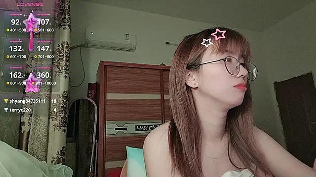 Lili 666 online show from 04/15/26, 07:58