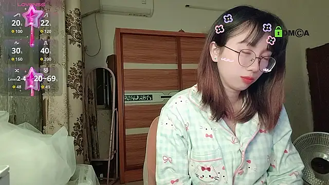 Lili 666 online show from 12/18/25, 06:45