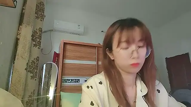 Lili 666 online show from 05/21/26, 03:37