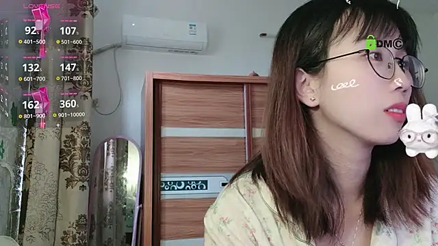 Lili 666 online show from 11/05/25, 06:49