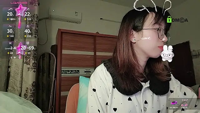 Lili 666 online show from 11/28/25, 07:03