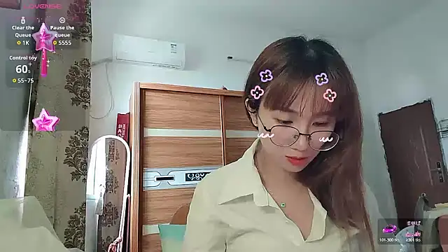 Lili 666 online show from 04/10/26, 06:09