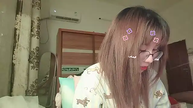Lili 666 online show from 06/01/26, 04:28