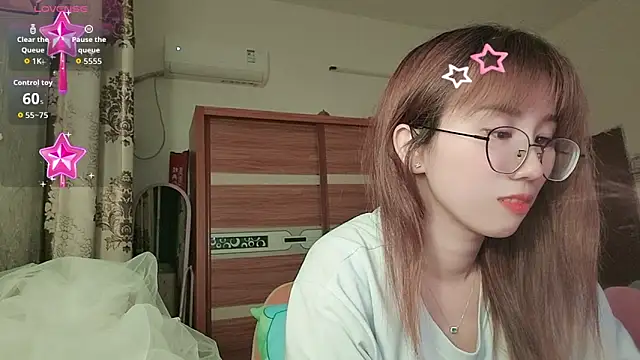 Lili 666 online show from 05/04/26, 04:54