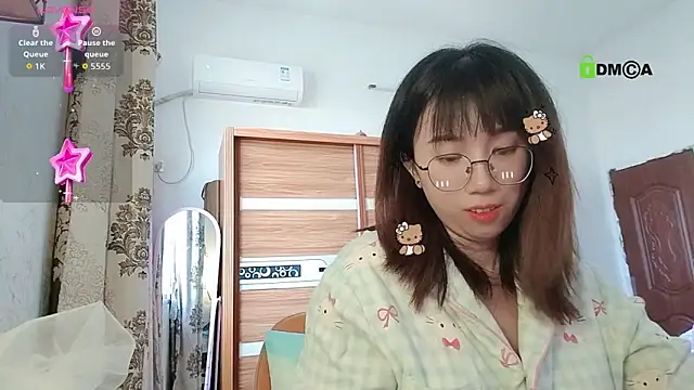 Lili 666 online show from 12/17/25, 02:16