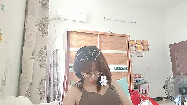 Lili 666 online show from 05/27/26, 02:41
