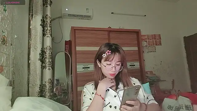 Lili 666 online show from 04/21/26, 04:46