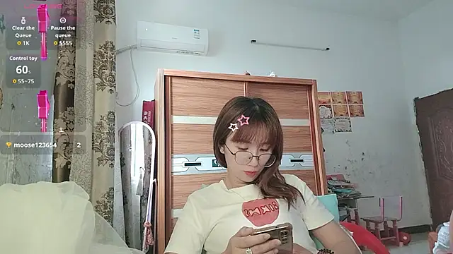 Lili 666 online show from 04/13/26, 06:06