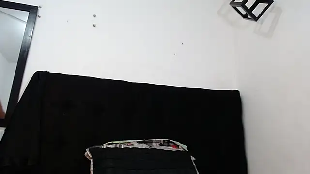 srta luciana online show from 11/29/25, 12:05