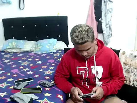 Boycuriousxxx online show from 11/14/25, 11:03