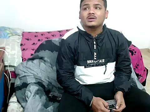 Boycuriousxxx online show from 01/15/26, 12:08