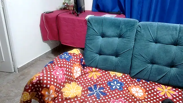 Snapshot of Boycuriousxxx chatting on 07/08/26, 10:38 Boycuriousxxx online show from 07/08/26, 10:38