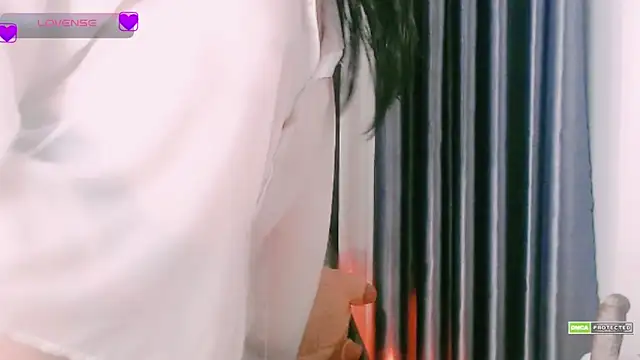 Na baby online show from 12/17/25, 02:11