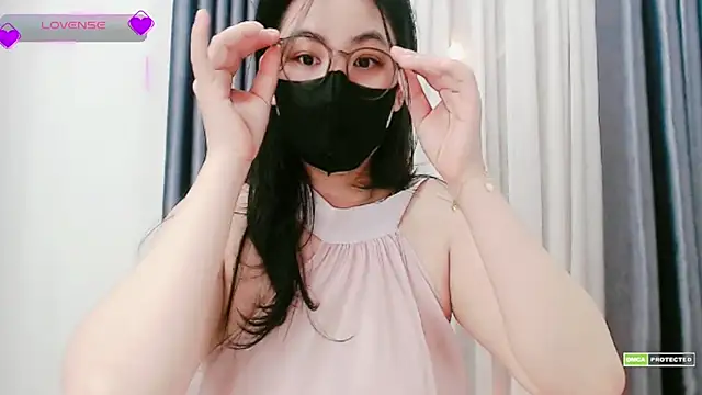 Na baby online show from 11/18/25, 03:48