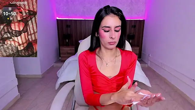 Snapshot of karlaa_james chatting on 01/16/26, 11:03 karlaa james online show from 01/16/26, 11:03