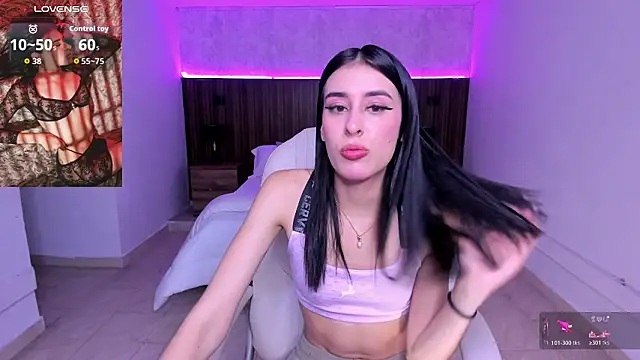 Snapshot of karlaa_james chatting on 02/07/26, 11:18 karlaa james online show from 02/07/26, 11:18