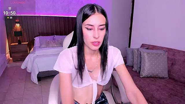 karlaa james online show from 10/04/25, 11:23