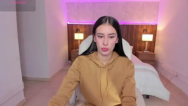 karlaa james online show from 04/25/26, 11:02