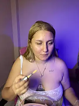 saray gomez22 online show from 04/14/26, 01:32