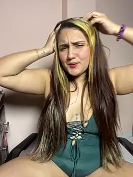 saray gomez22 online show from 12/18/25, 04:39