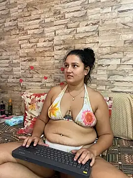 Snapshot of saray_gomez22 chatting on 02/16/25, 06:43 saray gomez22 online show from 02/16/25, 06:43