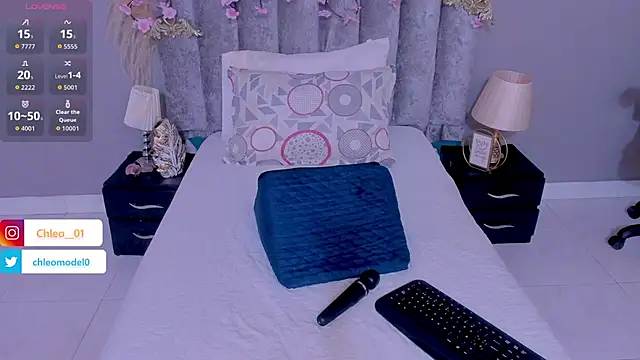Chleo   online show from 04/18/26, 01:57