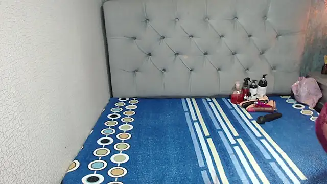 ginasailor online show from 12/15/25, 01:44