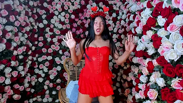 Charlothe capell online show from 02/13/26, 09:15