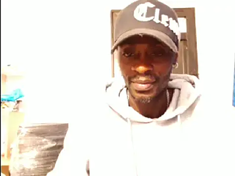 Snapshot of phillip-hot chatting on 03/12/25, 04:19 phillip-hot online show from 03/12/25, 04:19