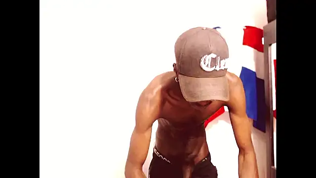 Snapshot of phillip-hot chatting on 09/18/25, 03:48 phillip-hot online show from 09/18/25, 03:48