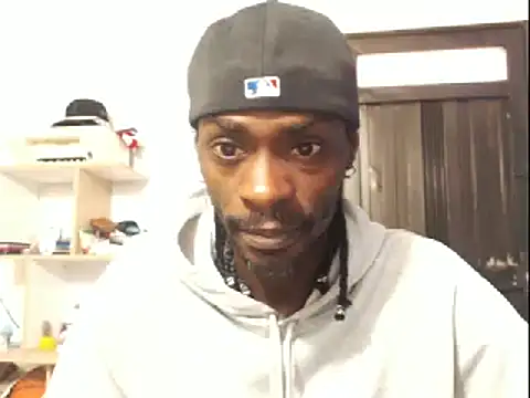 Snapshot of phillip-hot chatting on 01/04/25, 02:04 phillip-hot online show from 01/04/25, 02:04