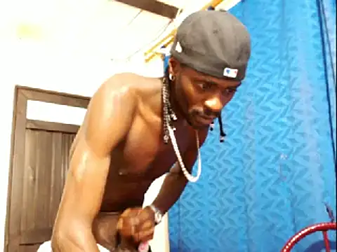 Snapshot of phillip-hot chatting on 01/05/25, 12:09 phillip-hot online show from 01/05/25, 12:09