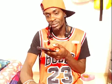 Snapshot of phillip-hot chatting on 01/27/25, 10:27 phillip-hot online show from 01/27/25, 10:27