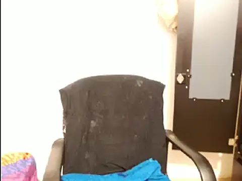 Snapshot of phillip-hot chatting on 03/13/25, 08:54 phillip-hot online show from 03/13/25, 08:54