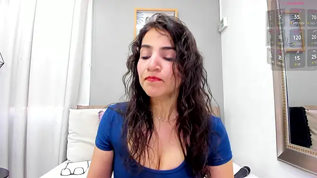 Snapshot of Miranda_doll_ chatting on 07/16/26, 01:30 Miranda doll online show from 07/16/26, 01:30