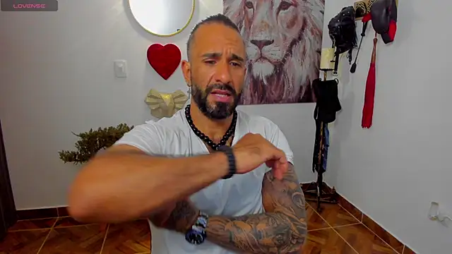 mr maik online show from 02/18/25, 11:00