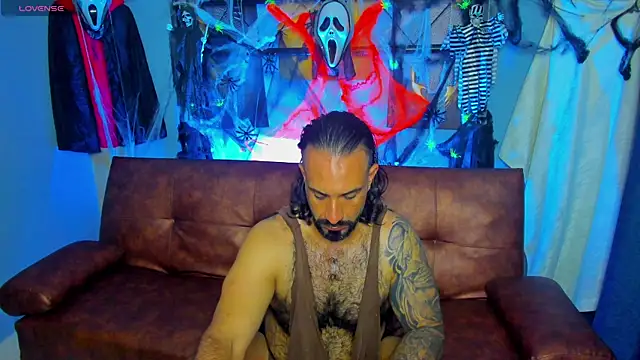 mr maik online show from 10/25/25, 04:44