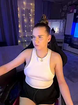 Lexi noah online show from 12/04/25, 08:52