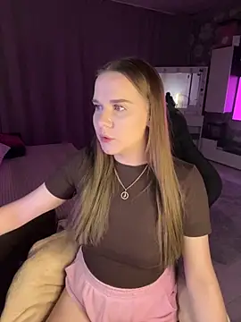 Lexi noah online show from 11/18/25, 09:29